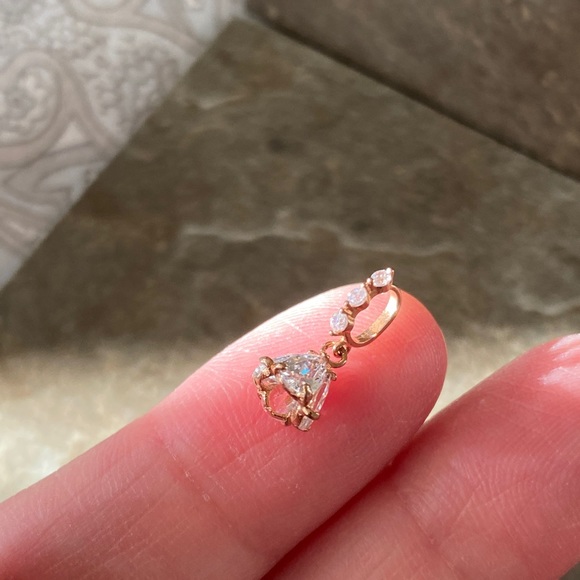 🌸 Vintage custom made 10k gold tiny tulip charm estate jewelry cute kawaii ooak - Picture 8 of 10